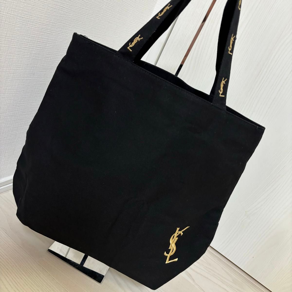 即発送】YVES SAINT LAURENT イヴサンローラン トートバッグ ブラック