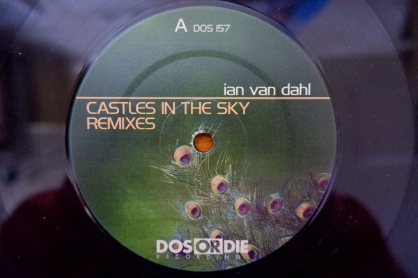 J3-142＜12inch/独盤＞Ian Van Dahl / Castles In The Sky (Remixes)_画像4