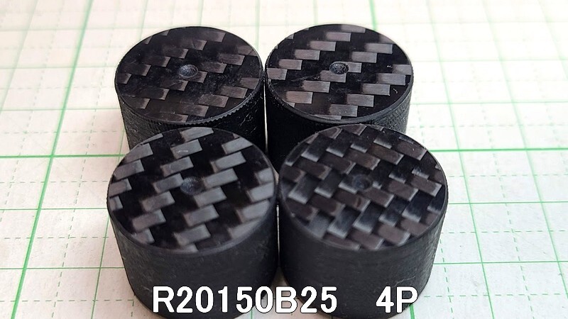 管理番号＝3L240　 炭素繊維（ドライカーボン）製　インシュレーター　　R20150B25　　4個セット_画像2