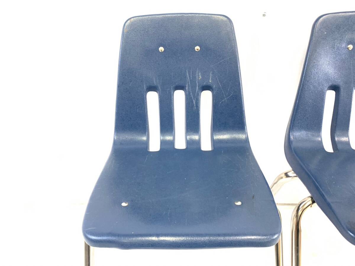 【米軍放出品】VIRCO LOS ANGELES 一人掛け 2脚 椅子 イス スタッキングチェア チェア ネイビー(200)☆XC11JK-2#24_画像6