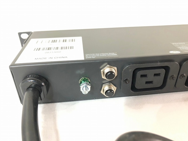 【米軍放出品】未使用品 配電ユニット 1UラックマウントPDU 14コンセント TRIPPLITE PDUNV (100)☆CC8AQ_画像4