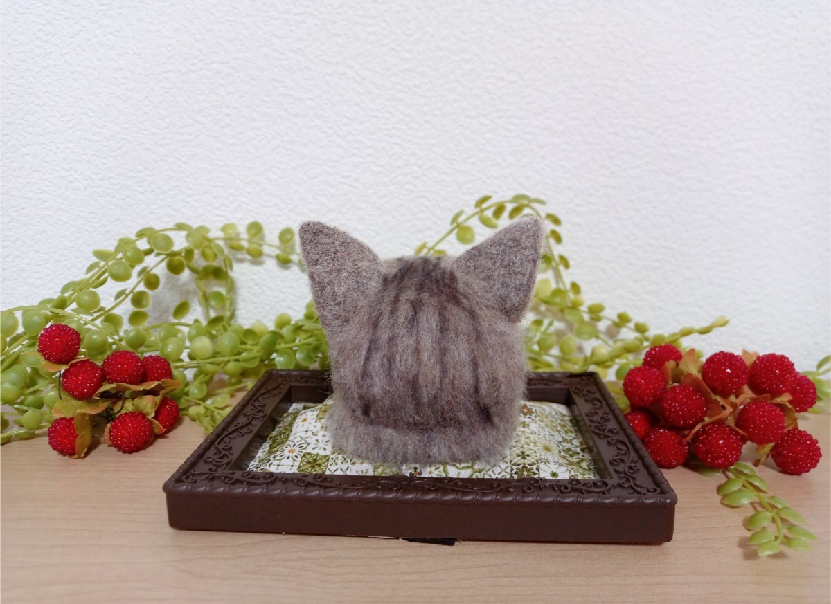 羊毛フェルト猫「K」 キジトラ 羊毛フェルト 猫 ハンドメイド 猫雑貨 猫作品 一点物 フレーム 置物 インテリアの画像6