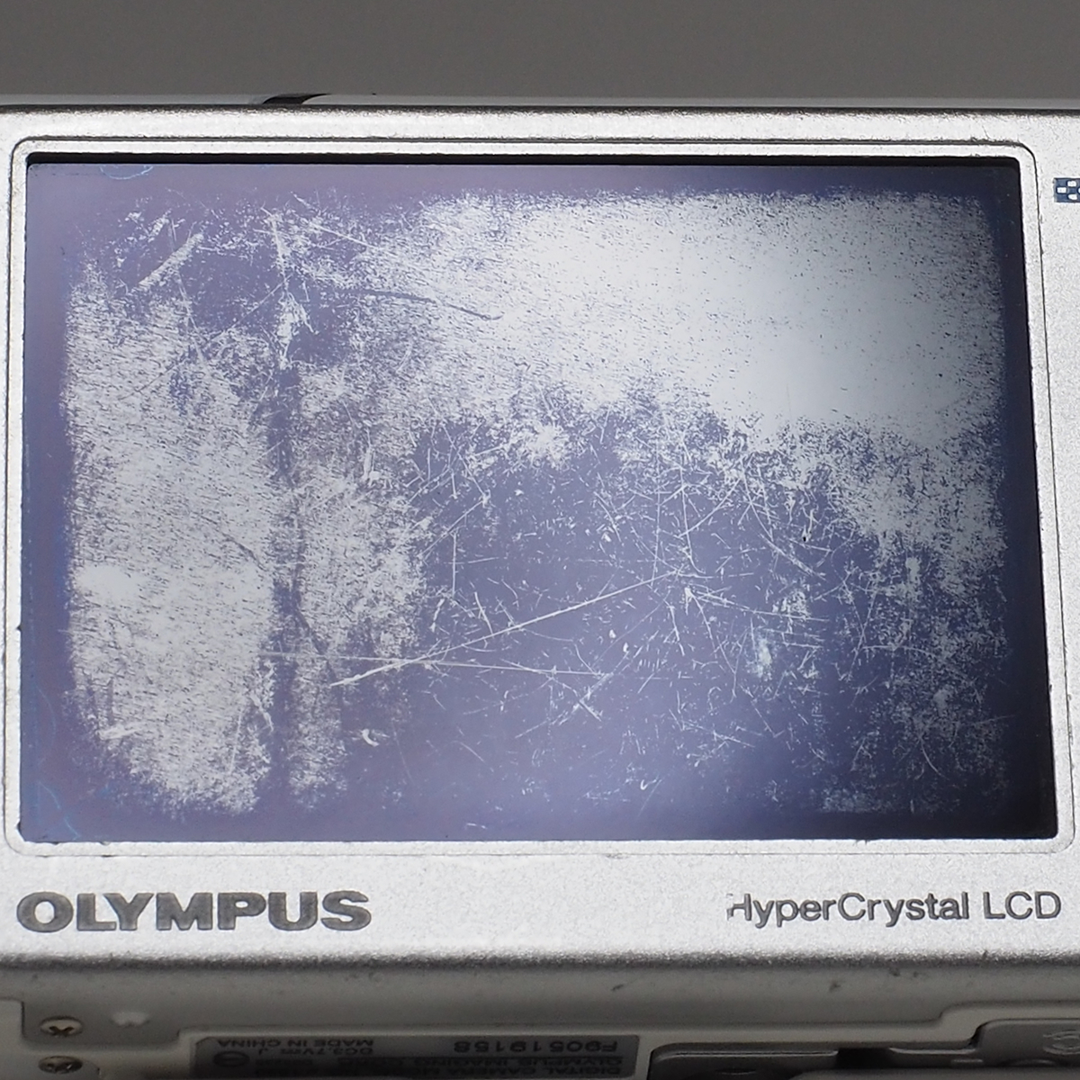 ★ 撮影可能・ジャンク品 ★ オリンパス ミュー OLYMPUS μ1020 ホワイト 本体のみ (付属品・バッテリー無し)_画像4