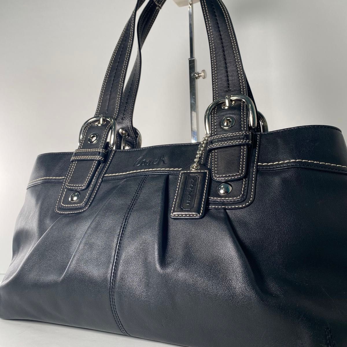 極美品 コーチ COACH ハンドバッグ トートバッグ 黒 牛革 極美品 コーチ COACH ハンドバッグ トートバッグ 黒 牛革