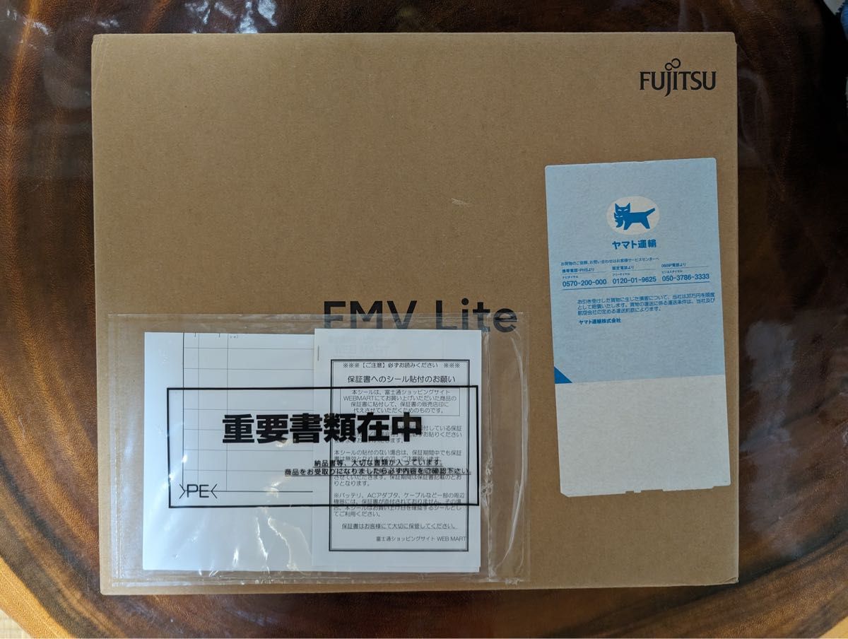 FMV Lite AHシリーズ 15.6型 Windows11 Home Core i7 メモリ8GB SSD 512GB ！