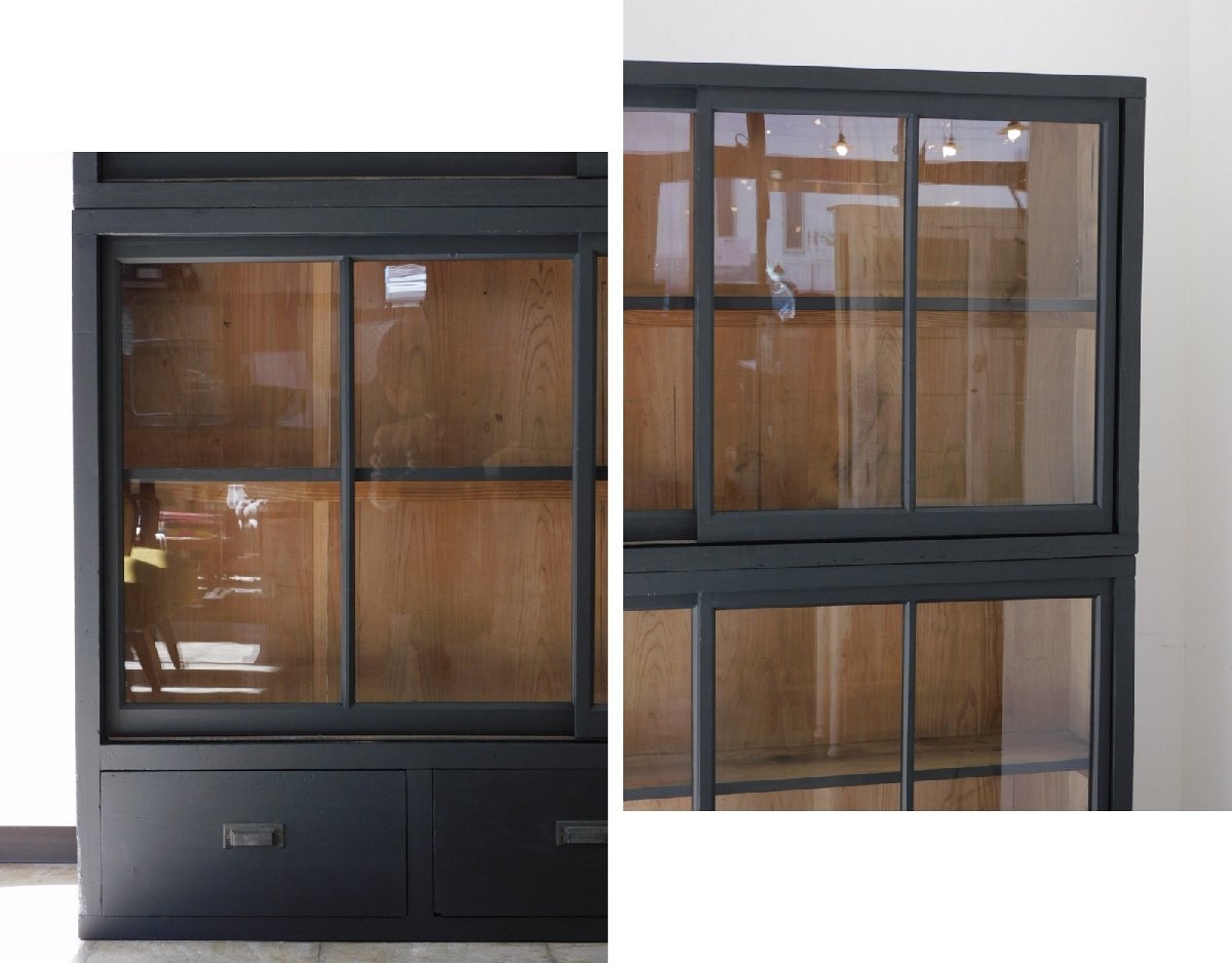 ふるい木味 黒色の重ねガラス戸棚 引出し付き HK-a-03512 / 無垢材 食器棚 キャビネット ガラスケース ショーケース 戸棚