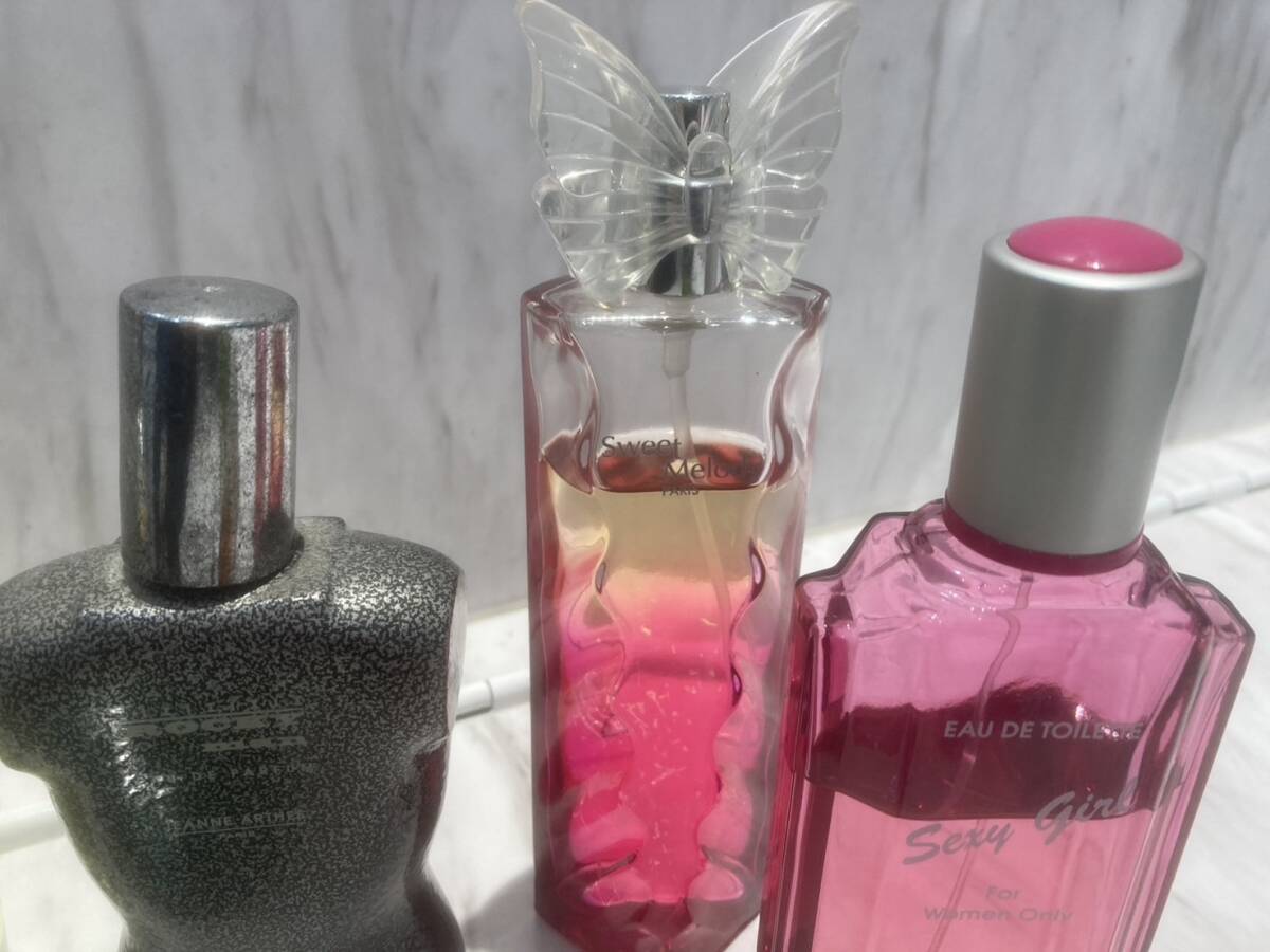 S5915 perfume set sale details unknown remainder amount ....