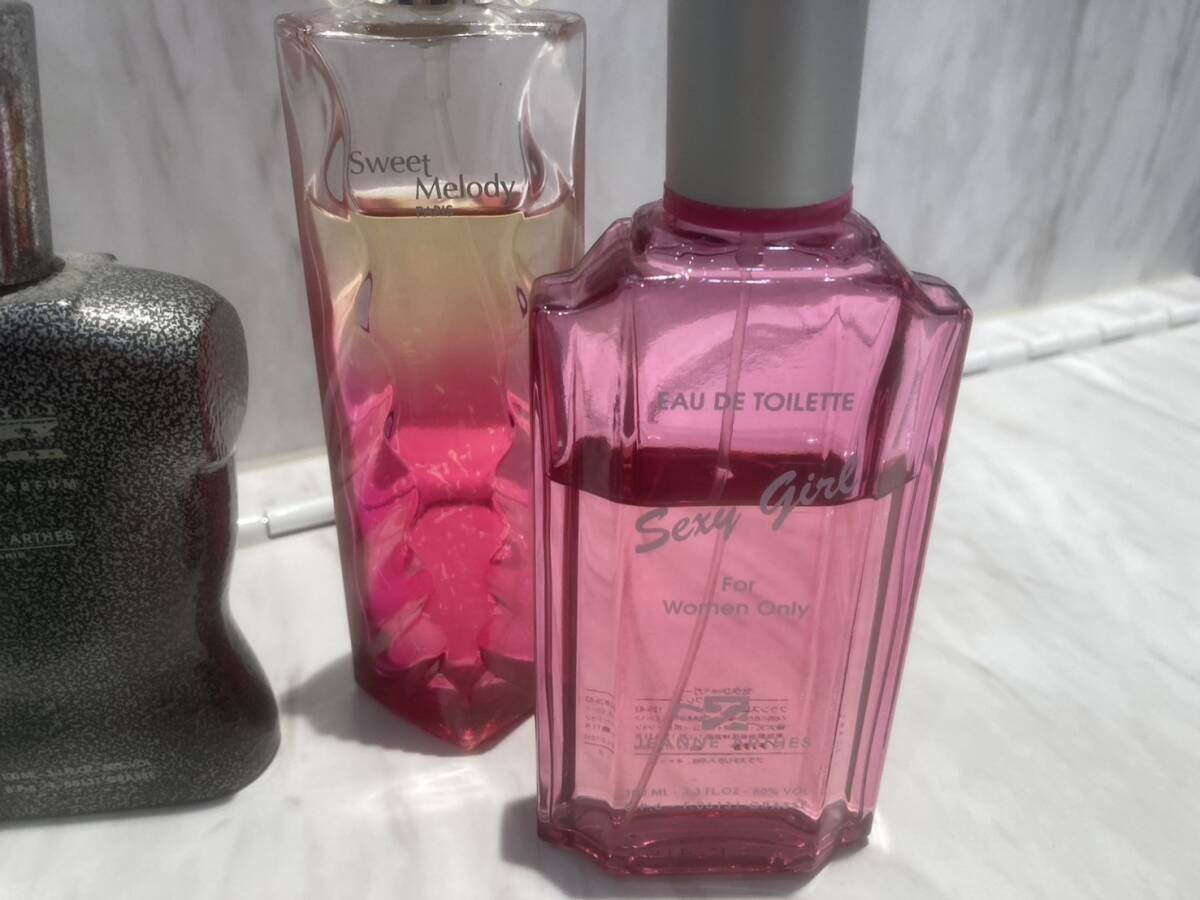 S5915 perfume set sale details unknown remainder amount ....