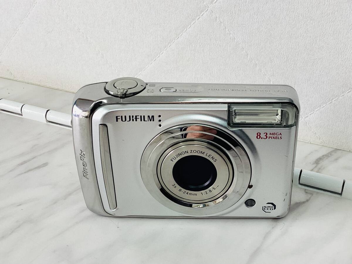 G4753 FUJIFILM 富士フィルム FinePix A800 8.3MEGAPIXELS デジタルカメラ デジカメ 動作未確認の画像1