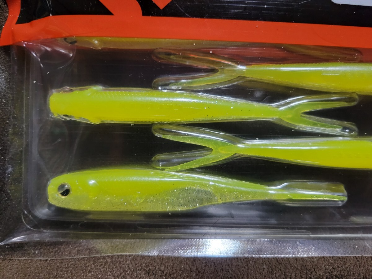 ★RAID JAPAN★FISH ROLLER 4inch レイドジャパン フィッシュローラー 4インチ #053 WHITE CHART 新品 ミドスト ホバスト バマスト の画像3