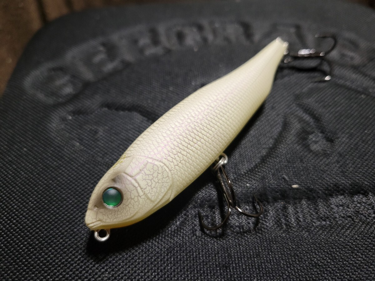 ★Megabass★GIANT DOG-X メガバス ジャイアント ドッグX WHITE BUTTERFLY 美中古品 Length 98.0mm Weight 1/2oz ペンシルベイト 伊東 由樹_画像1