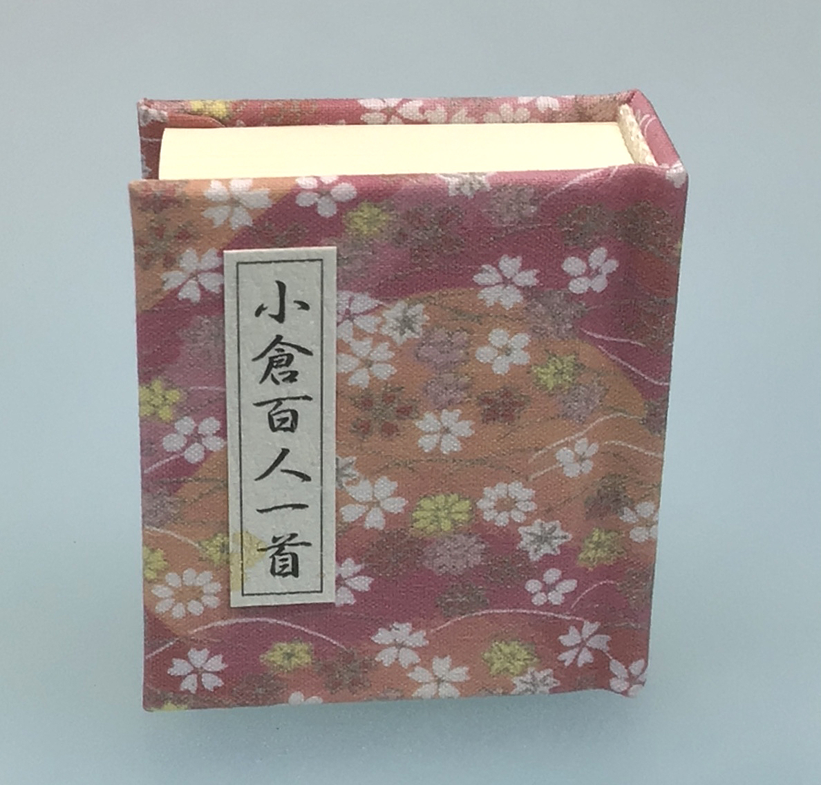 『光る君へ』まひろの愛読書「小倉百人一首」豆本・４cm×４,５cm・２００頁・京の手仕事　◎京都手作りお散歩_画像3