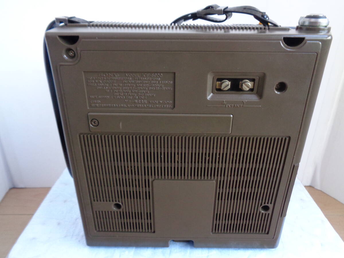 SONY　ソニーICF-5900　スカイセンサー　FM/MW/SW1/SW2/SW3 5バンドラジオ 　作動整備品_画像8