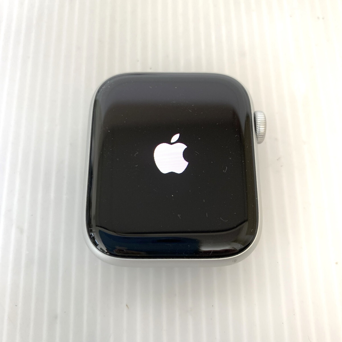 【２点まとめ】 アップル　Applewatch SE 44mm ＋Apple Applewatch　NIKE SE 40mm　　（MKQ43J/A＋MKQ33J/A）　　　※LOCKED(M0322-3)_画像9