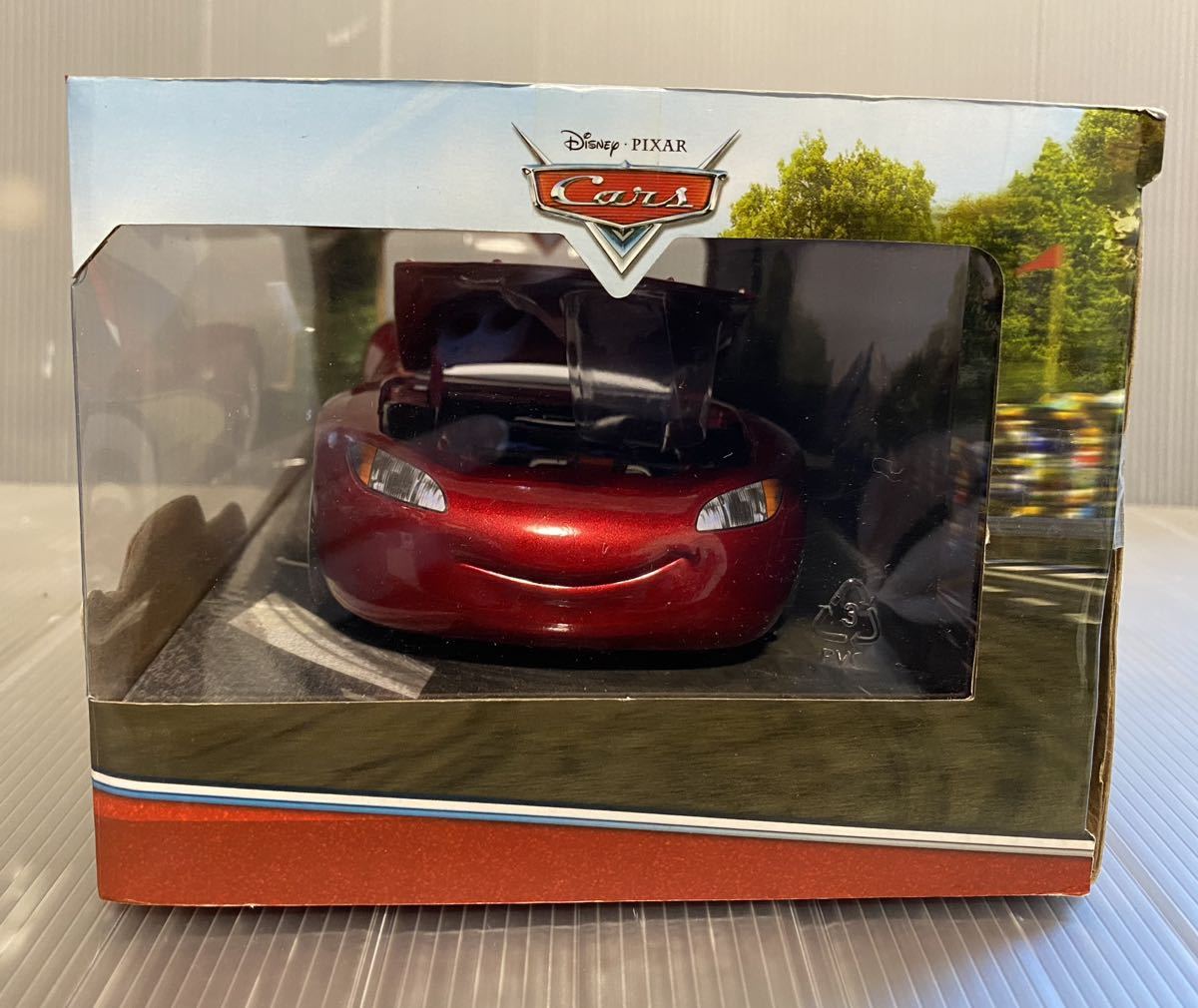  unused JADATOYS JadaToys toys company manufactured Disney LIGHTNING McQUEEN die-cast metal The Cars 1/24 scale minicar 