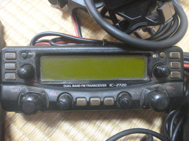 アマチュア無線機　アイコムIC-2720（ジャンク品）_画像2