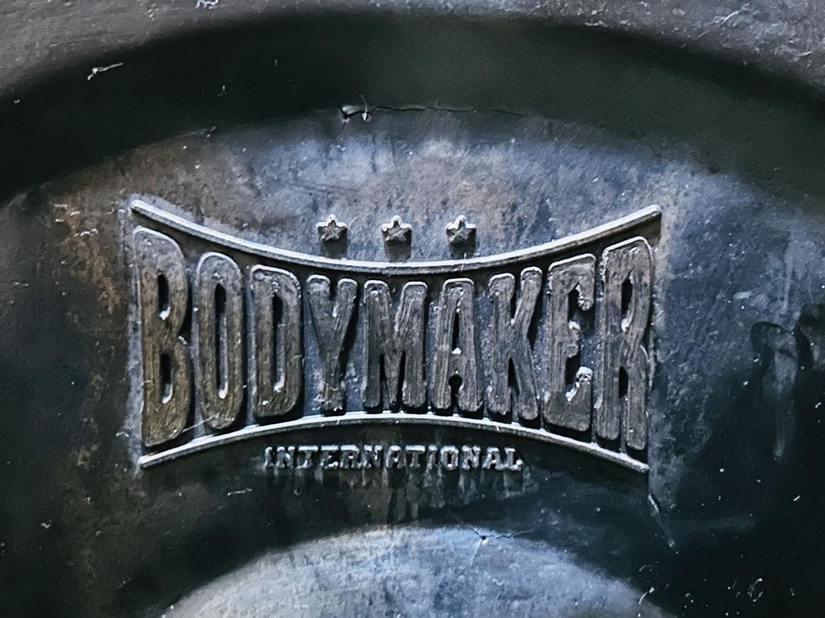 BodyMaker バーベルプレート バーベルシャフト付 1.25Kg×4/2.5Kg×4/5Kg×4/10Kg×2/15Kg×2/計85Kg 穴径28mm 筋トレ 「S17310」_画像7