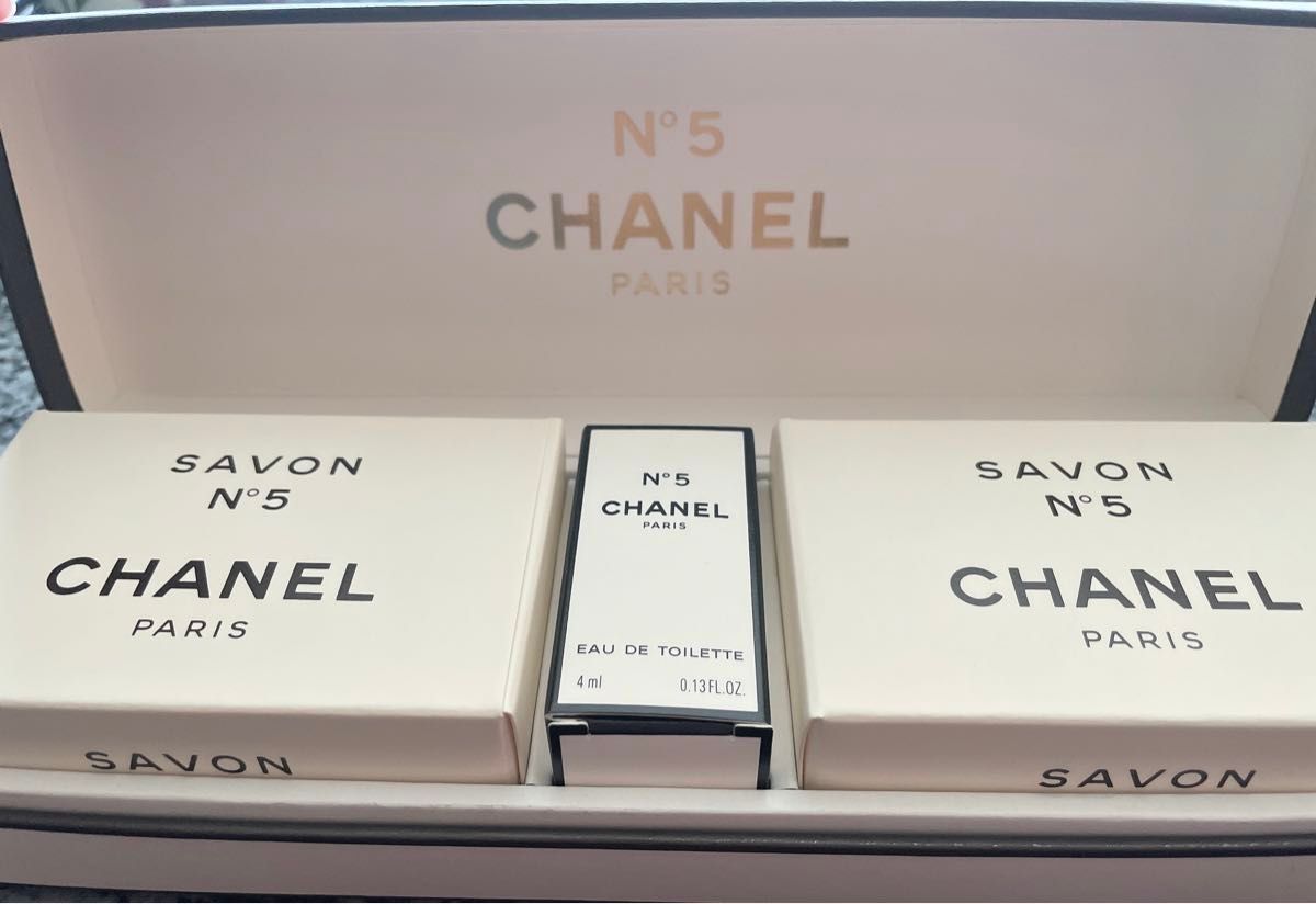 CHANEL N5シャネル　石鹸2個&香水セット　サヴォン&オードゥトワレット