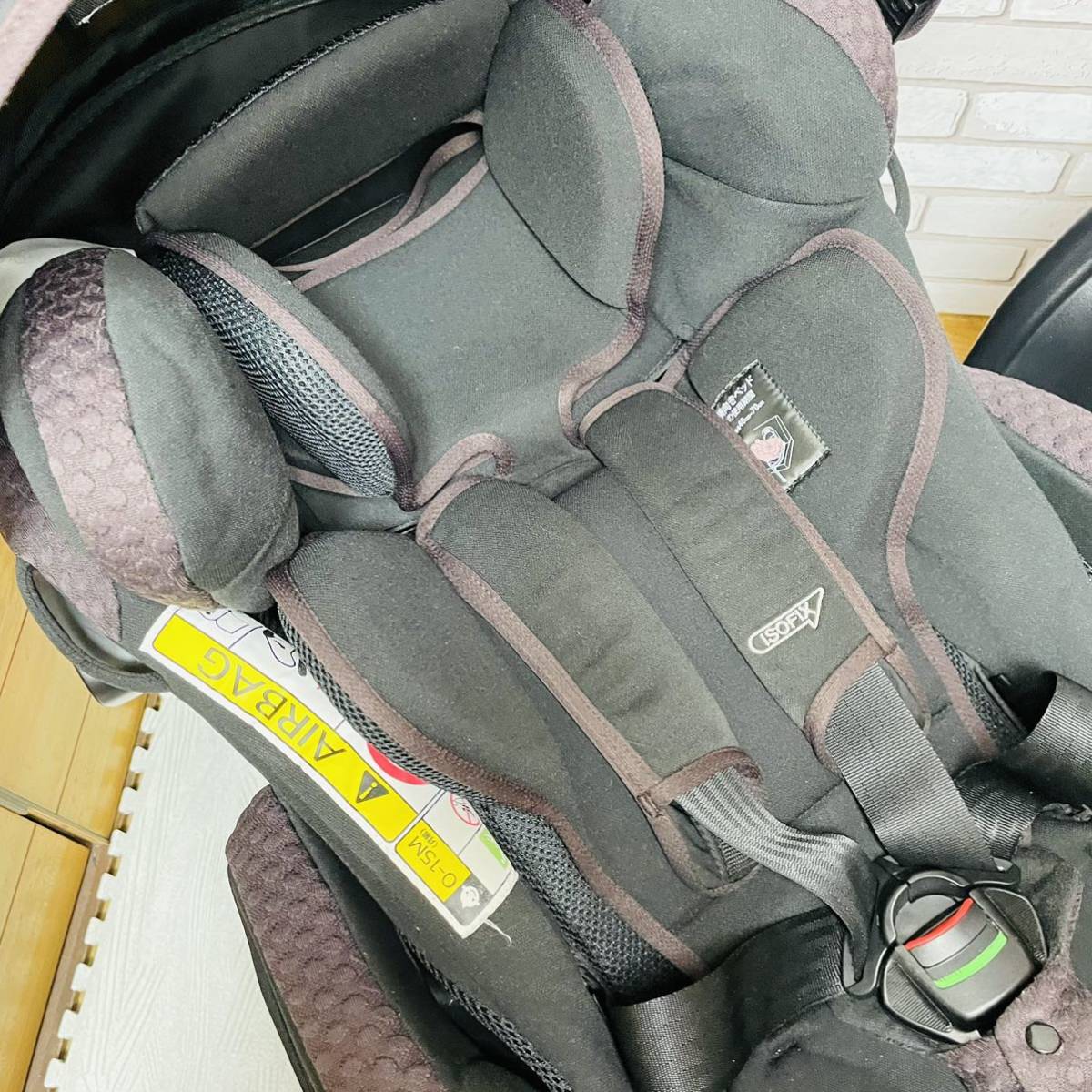 即決 使用4ヶ月 美品 アップリカ フラディアグロウISOFIX 360°safety チャイルドシート 送料込み 6500円お値引きしました 手洗い済み_画像5