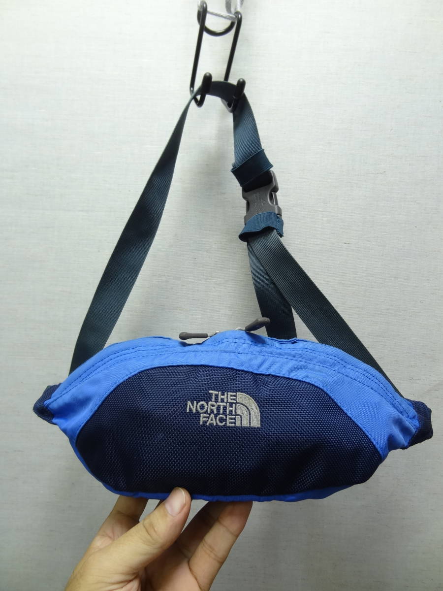 全国送料無料 正規品 ノースフェイス THE NORTH FACE　メンズ＆レディース 青X紺色 ウェストバッグ 携帯電話を入れるのにバッチリ