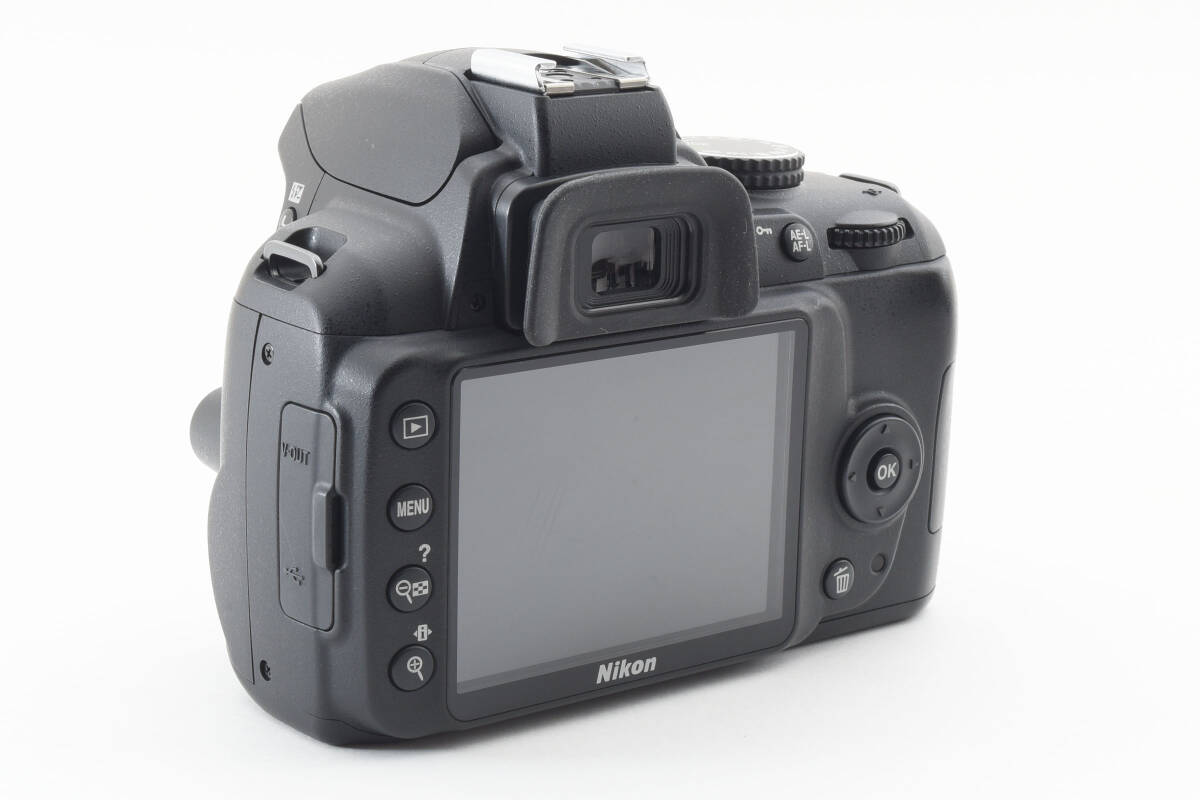 AE6092 【美品】 Nikon D3000 撮影枚数2674枚 ボディ ニコン デジタル 一眼レフ カメラ_画像6