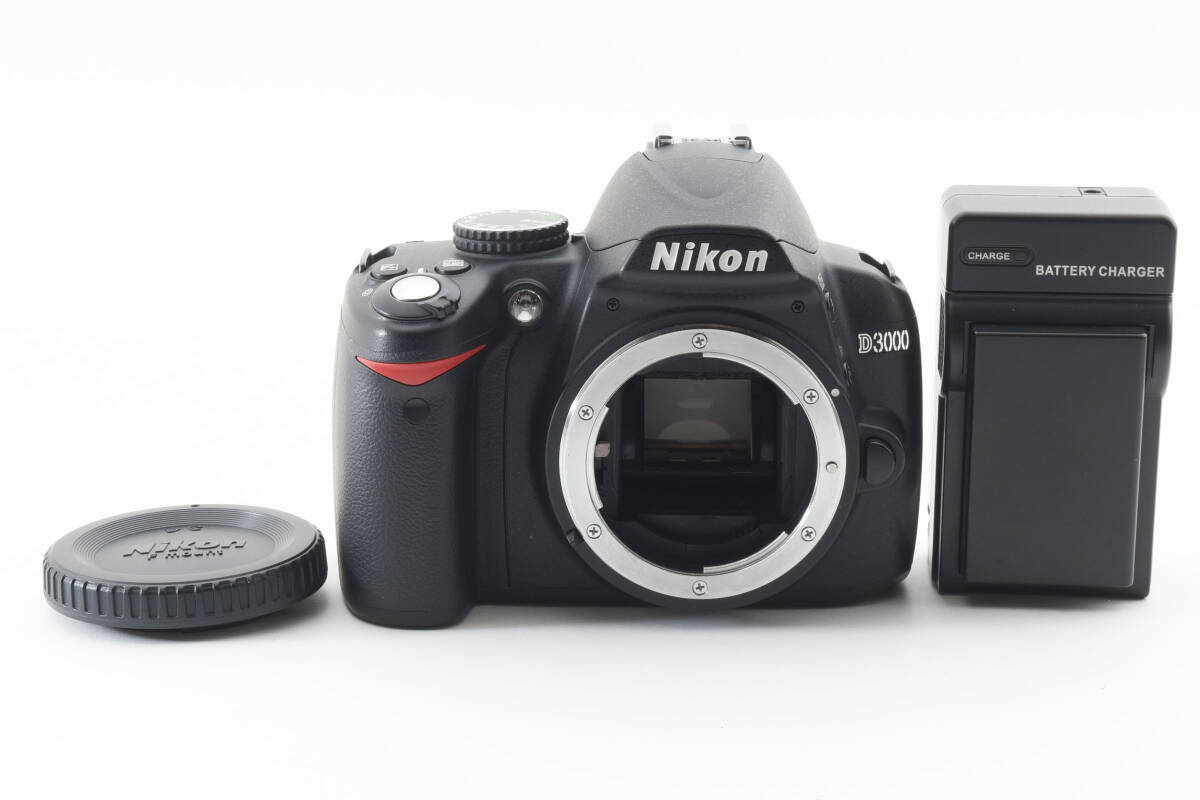 AE6092 【美品】 Nikon D3000 撮影枚数2674枚 ボディ ニコン デジタル 一眼レフ カメラ_画像1