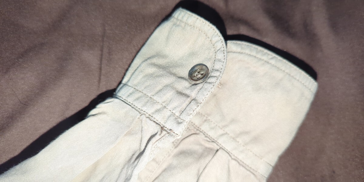中古 CERRUTI 1881 PARIS XL 長袖シャツ 長期保管のため使用感、シワ、細かいホツレ、右下に小さい点々汚れあり。洗濯済です。_画像9