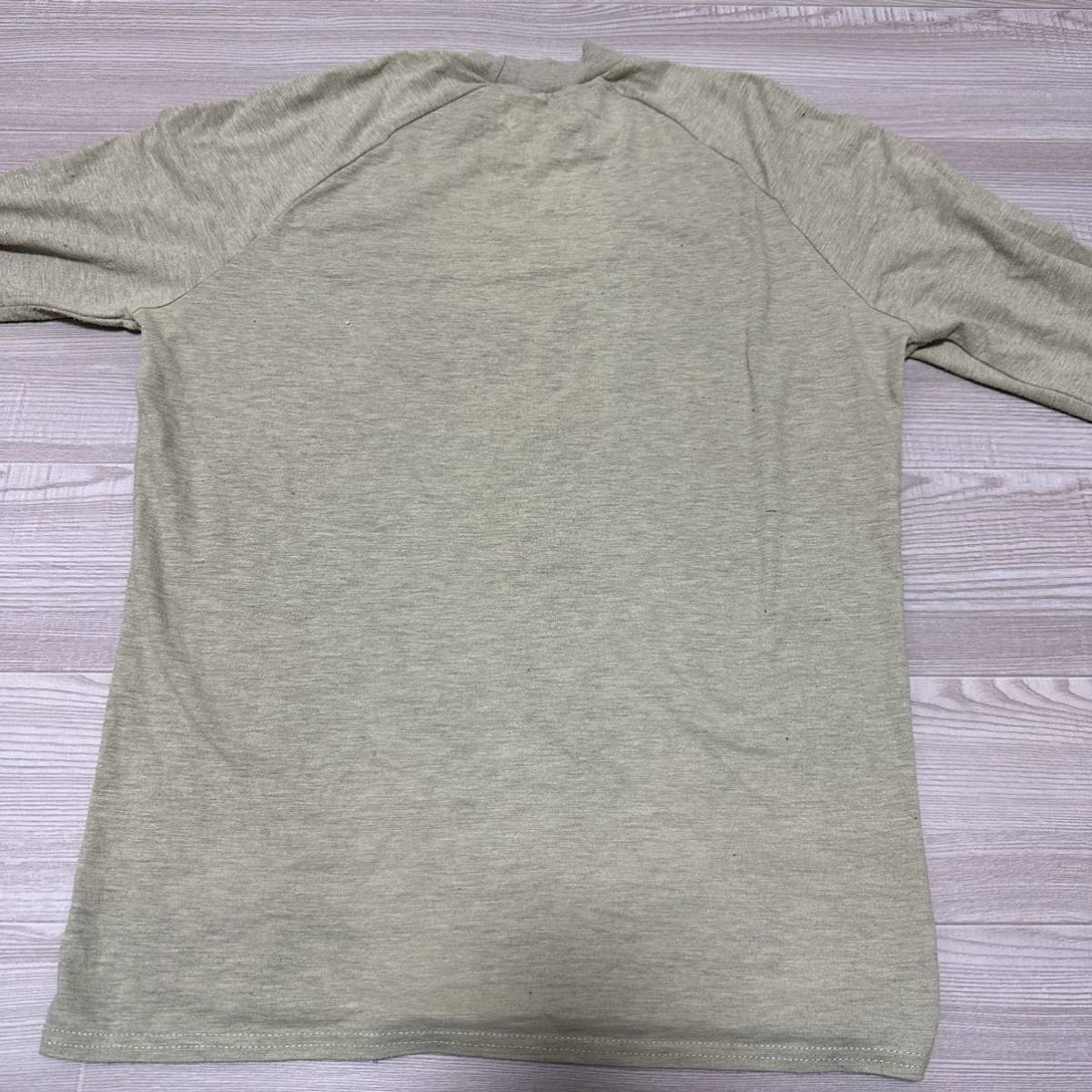 沖縄 米軍放出品 FROG POTOMAC FIELD GEAR ロングスリーブシャツ 長袖 トレーニング Tシャツ SMALL (管理番号BCD60)_画像3