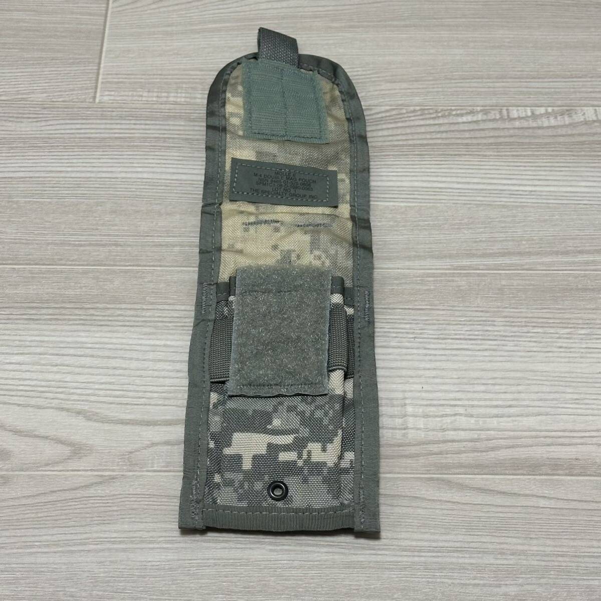 沖縄 米軍実物 MOLLE II M-4 DOUBLE MAG POUCH タブル マグポーチ (管理番号EFG106)_画像3