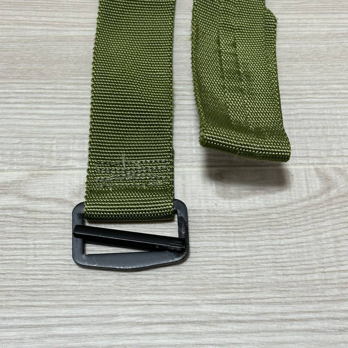 沖縄 米軍放出品 BDU BELT ベルト ミリタリー アウトドア 登山 作業用 オシャレ グリーン 110cm (管理番号C117)_画像3