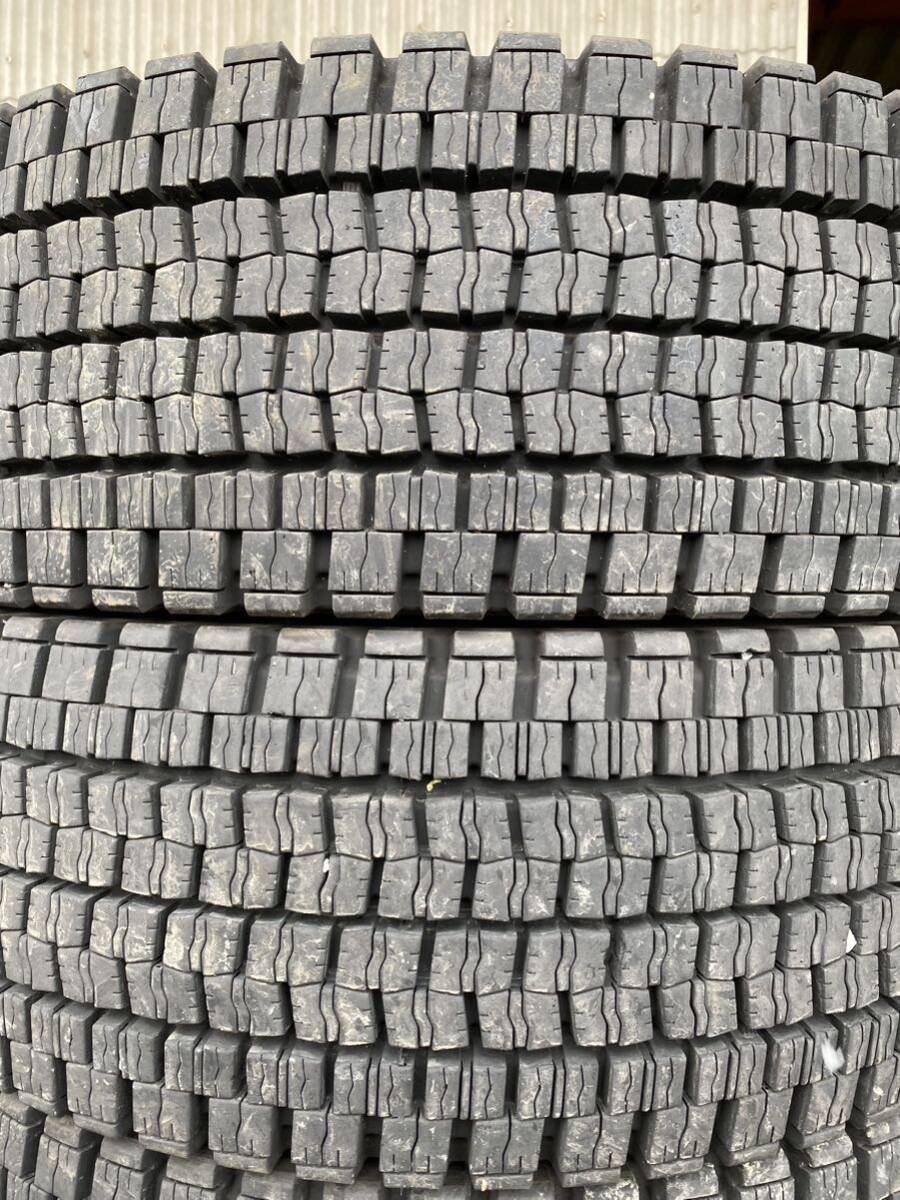 へ4517　送料無料☆上質スタッドレス　DUNLOP DECTES SP001　215/70R17.5 123/121J　6本価格　2017年製_画像2