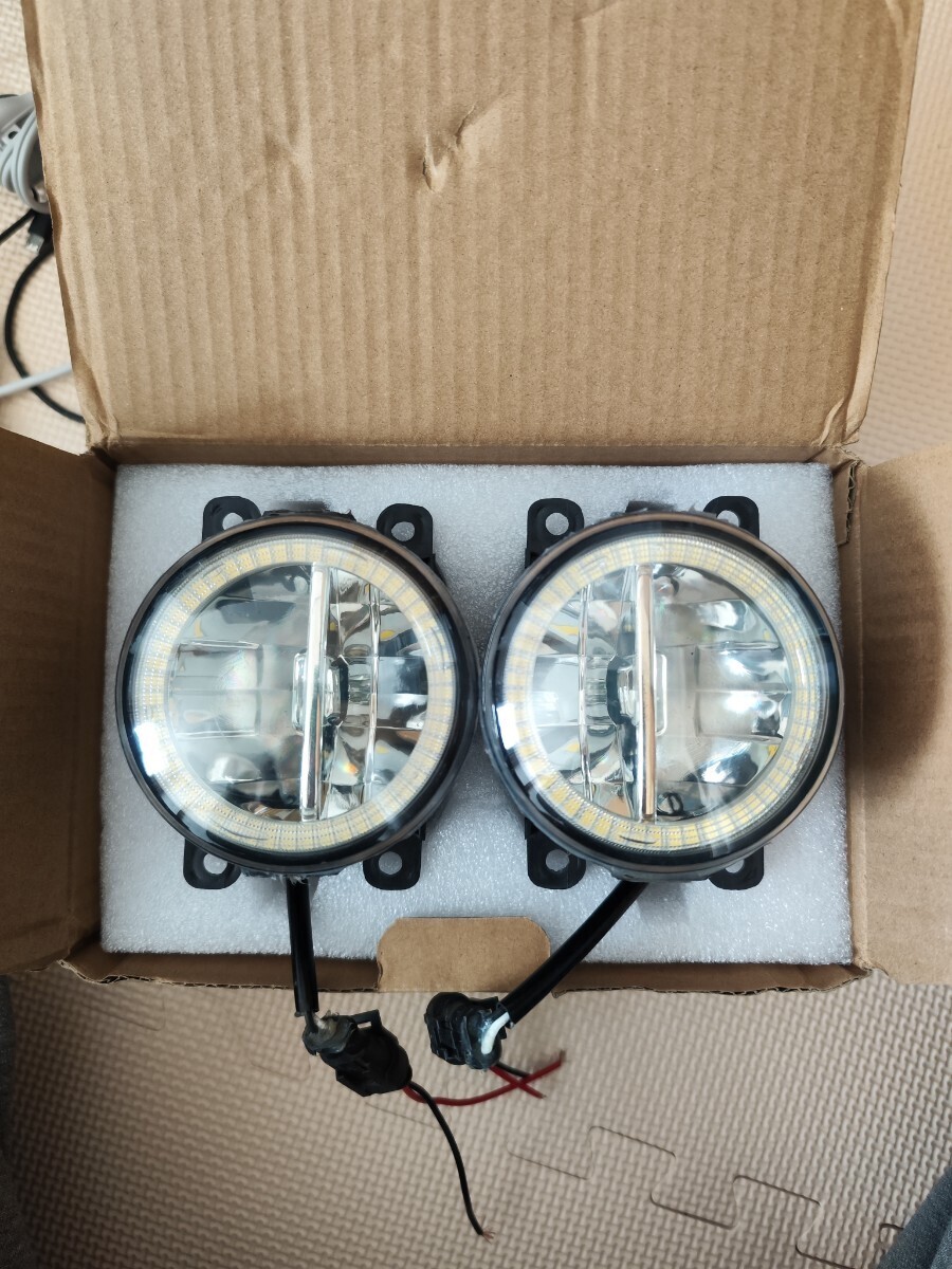 ジャンク スズキ フォグランプユニット LED内蔵 イカリング の画像1