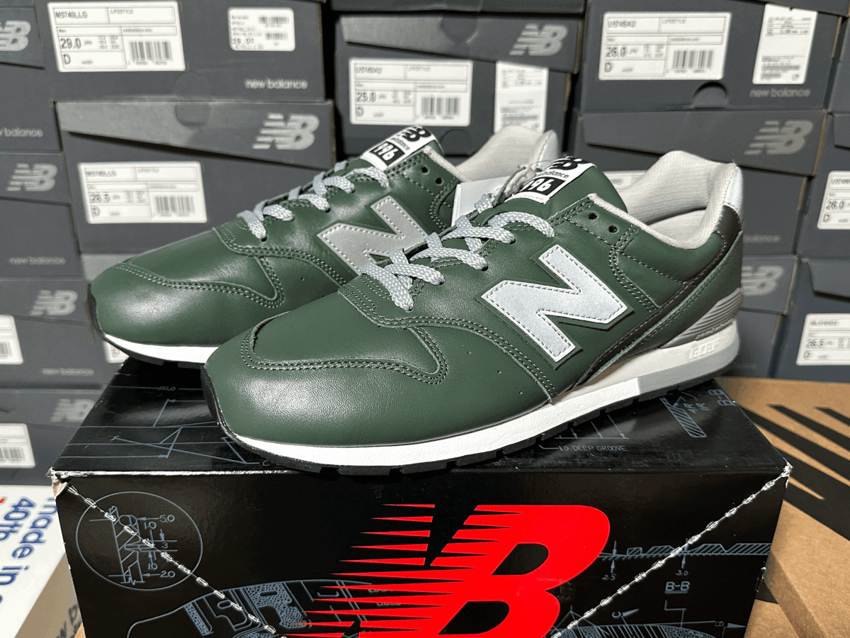 フットロッカー別注オリジナルM576デザイン New Balance CM996NC US9.5 27.5cm 本革オールレザー M996限定 グリーン×グレー NB スニーカー_画像2