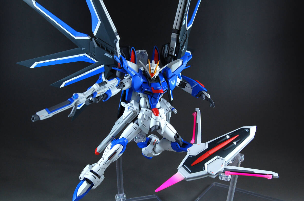 HG 1/144 ライジングフリーダムガンダム 塗装改修完成品 機動戦士ガンダムSEED FREEDOM HGCE ガンプラ_画像7