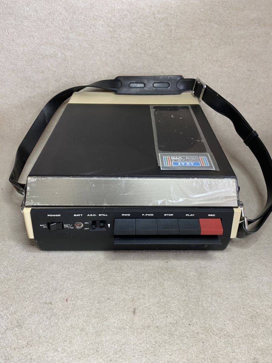 ☆ 当時物 ポータブルカセットVTR AKAI VT-150 COLOR ベータビデオ PORTABLE レトロ家電 コレクション ディスプレイ ☆の画像2