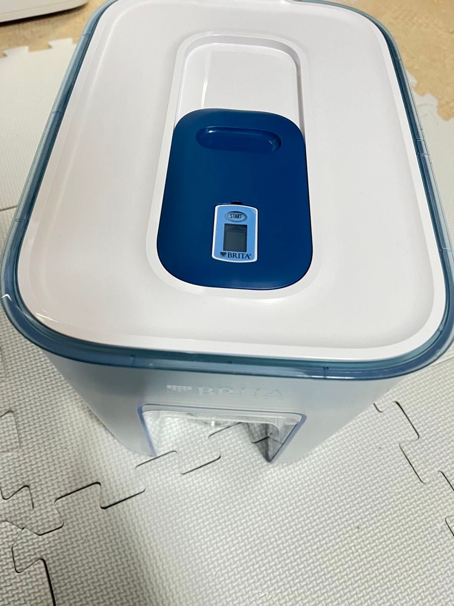 BRITA ブリタ タンク型浄水器 フロー