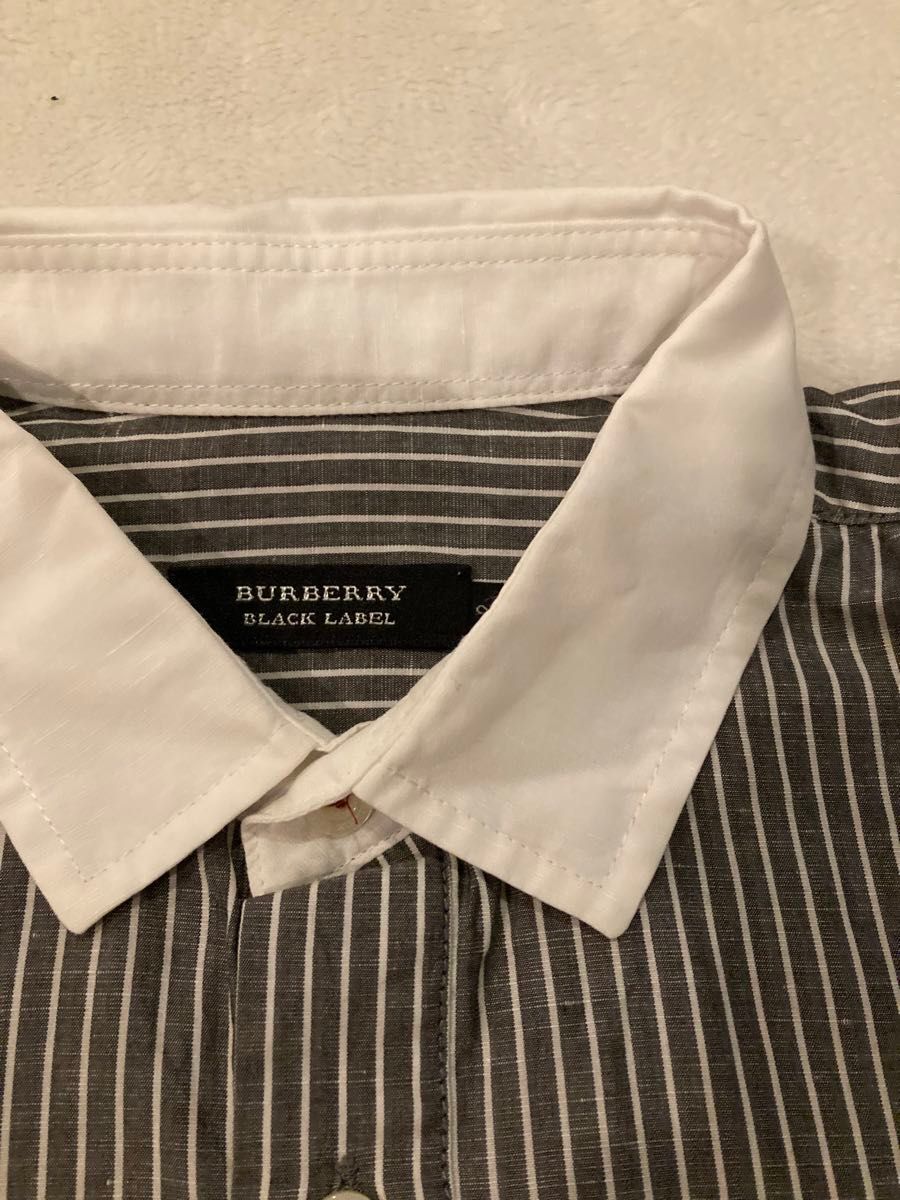 Burberry BLACK label  ７部袖　ストライプ　　ワンポイント付き　カジュアルシャツ ストライプ柄