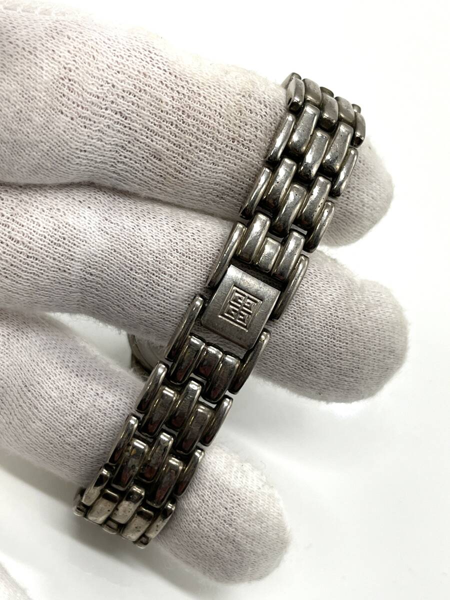 【電池切れ】GIVENCHY　ジバンシィ　クォーツ腕時計　レディース　ロゴ文字盤　モノグラム　白文字盤　219591　ケース幅：2.1