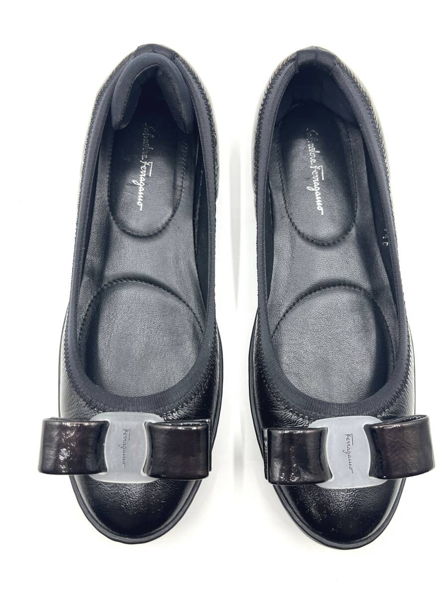 Salvatore Ferragamo フェラガモ ヴァラ SAVINA バレリーナ Salvatore Ferragamo フェラガモ ヴァラ SAVINA バレリーナ