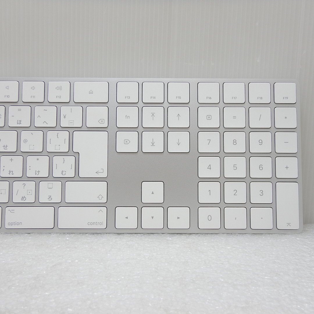 【中古】★送料無料★ Apple Magic Keyboard テンキー有日本語マジックキーボードA1843 マジックマウス2 A1657 セット 083_画像4