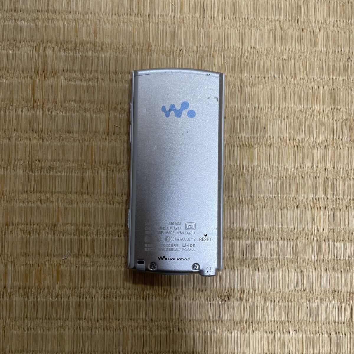 【WALKMAN】◆ウォークマン◆ SONY ソニー NW-S764 ホワイトカラー 8GB Bluetooth対応 ブルートゥース 中古2の画像2