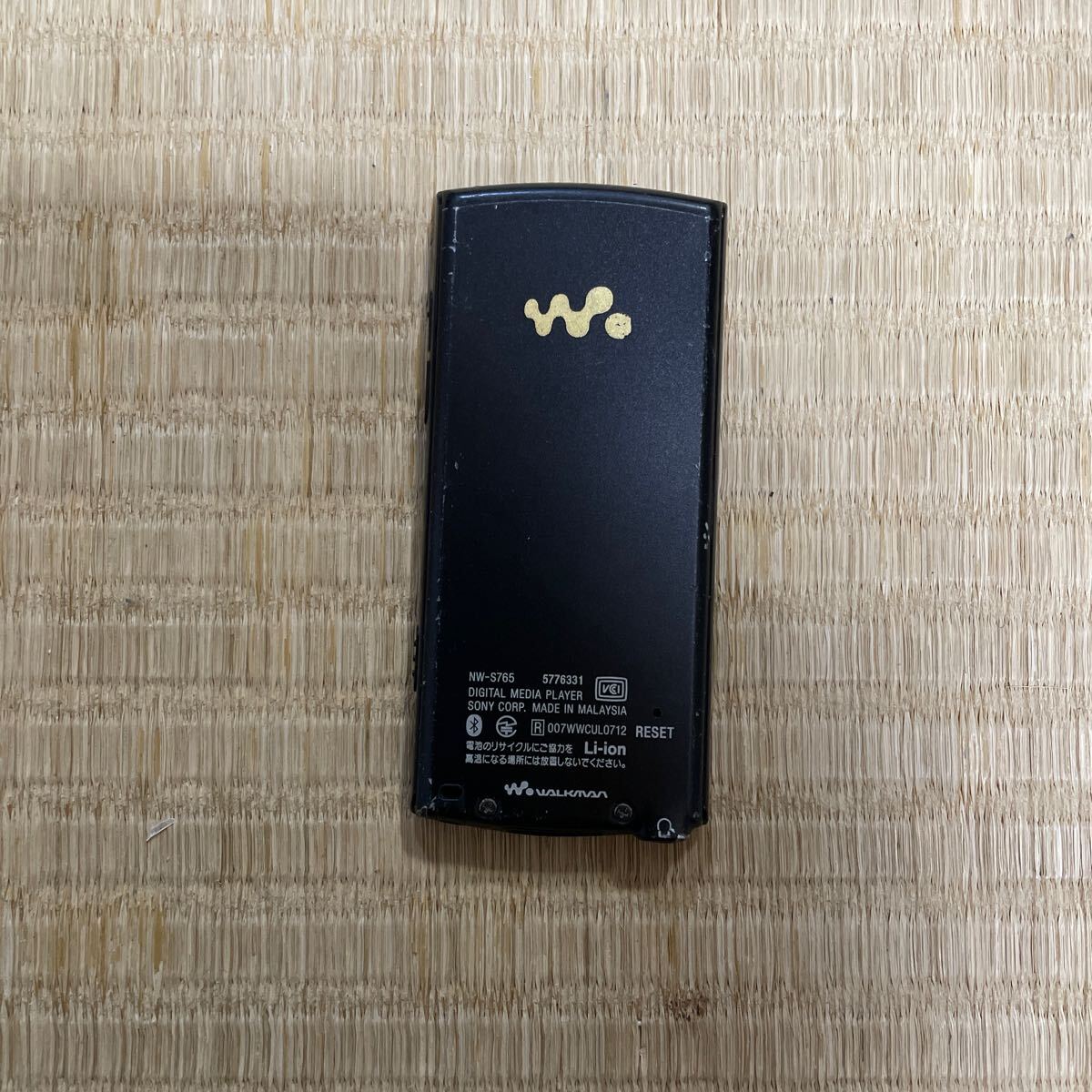 【WALKMAN】◆ウォークマン◆ SONY ソニー NW-S765 ブラックカラー 16GB Bluetooth対応 ブルートゥース 中古品_画像2