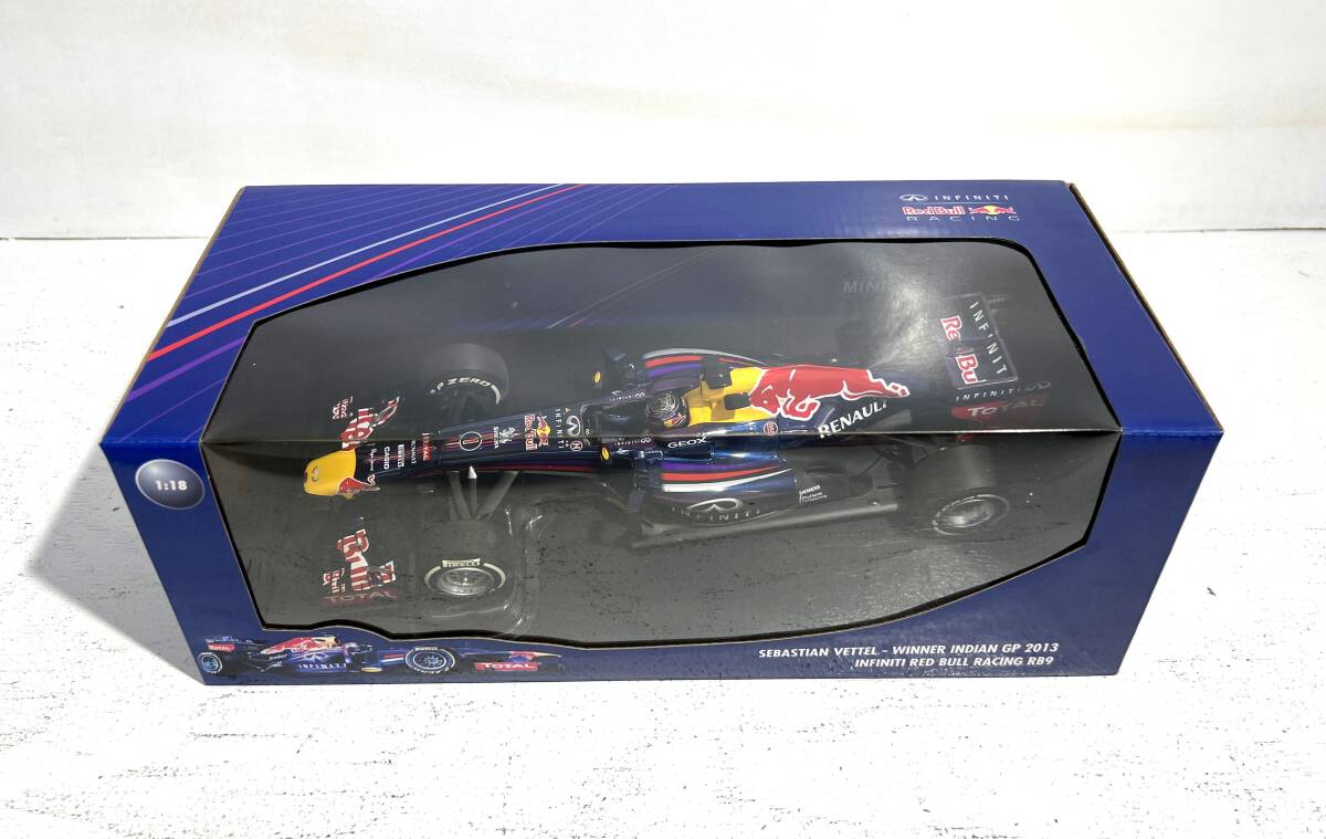 【中古/80】ミニチャンプス インフィニティ レッド ブル レーシング ルノー RB9 S.ベッテル 2013 1/18スケール_画像1