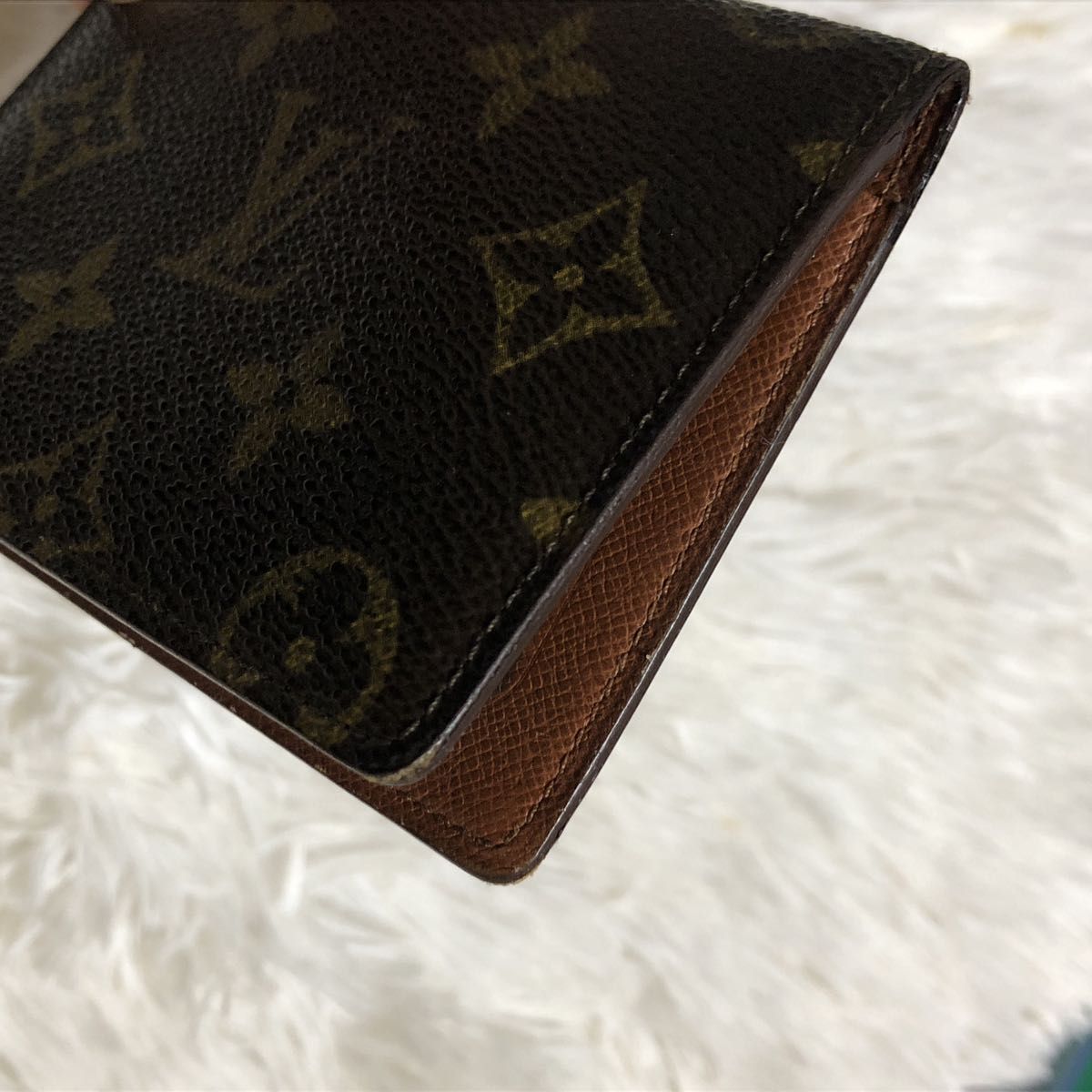 LOUIS VUITTON ルイヴィトン  ポルト ドゥ カルト ヴェルティカル パスケース