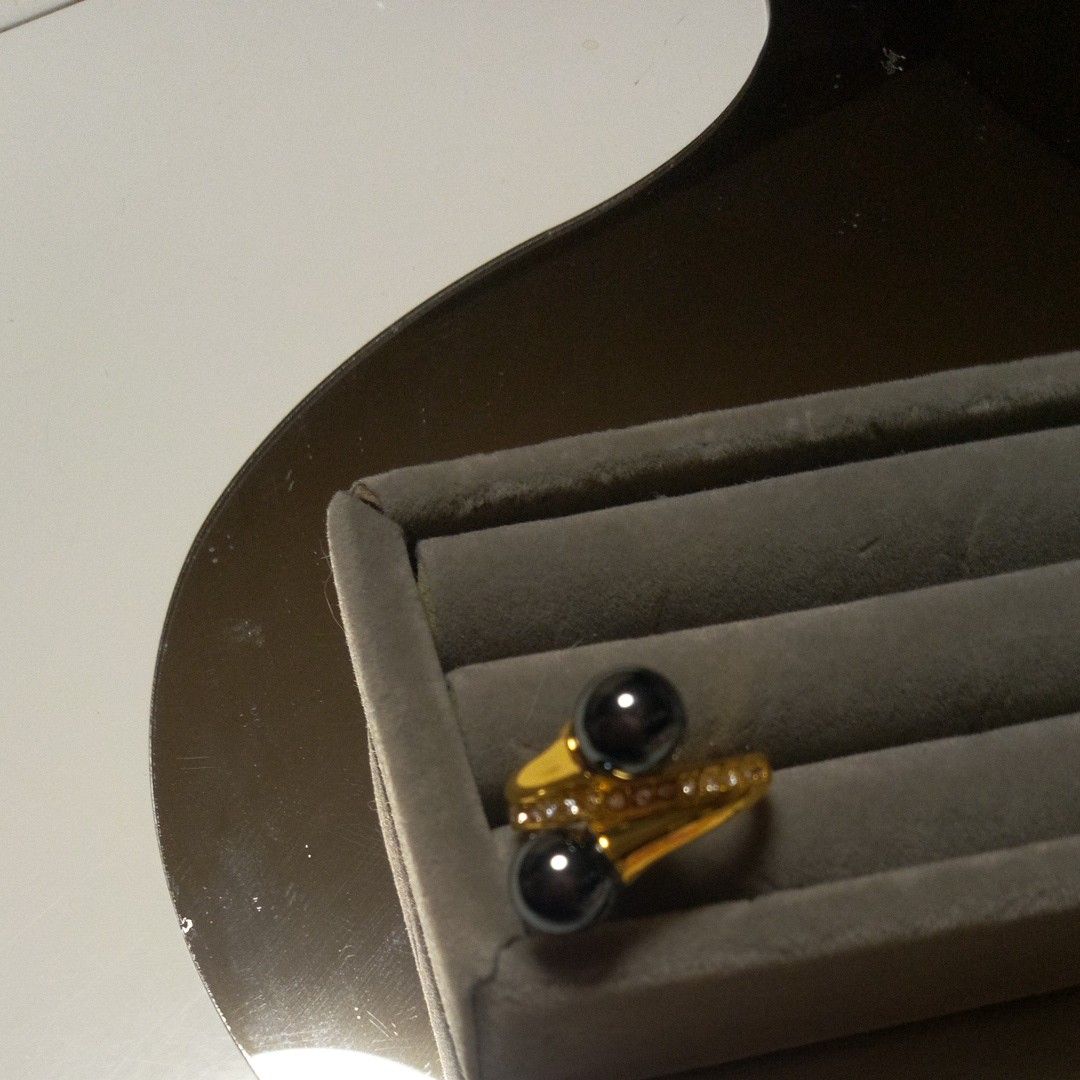 パール黒真珠ブラックパール、エレガントなレディース リング18Kゴールドリング11.5号~12号。新品未使用品。デザイン豪華 指輪