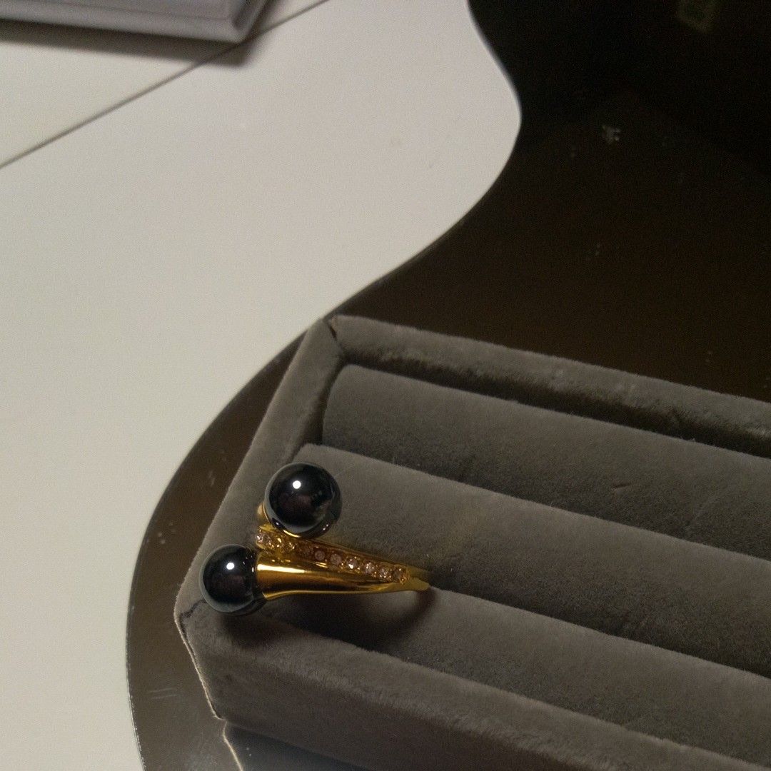 パール黒真珠ブラックパール、エレガントなレディース リング18Kゴールドリング11.5号~12号。新品未使用品。デザイン豪華 指輪