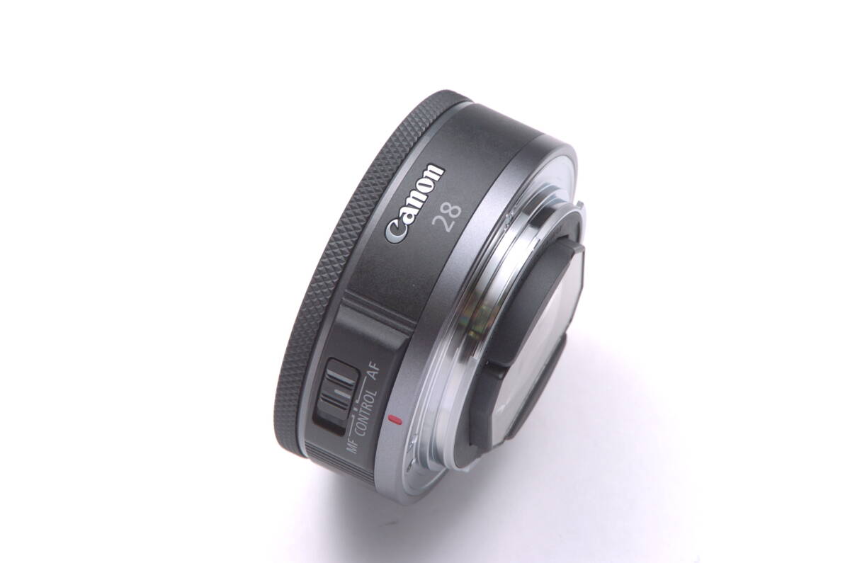 3月8日購入 メーカー保証 新品同様 Canon RF28mm F2.8 STM_画像2