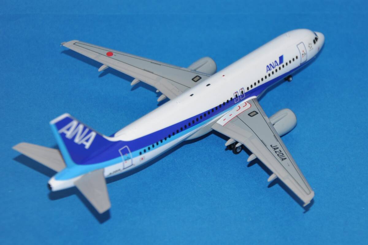 完成品 ハセガワ １/200 ANA 全日空 Airbus A320-211 JA201A プラモデルの完成品 エアバス A320 All Nippon Airways_画像2