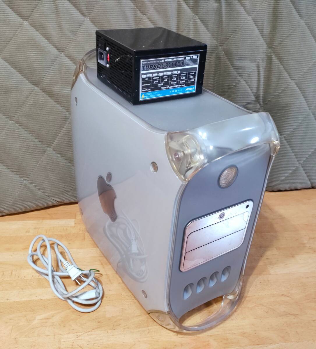 【送料無料！】Power Mac G4 M8570 デスクトップ Apple アップル パワーマック パソコン_画像1