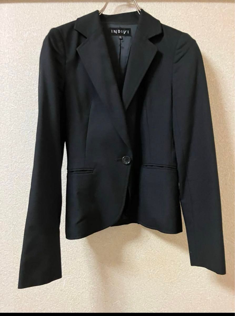 INDIVI 36サイズ（Sサイズ）パンツスーツ黒　 セットアップ ブラック パンツスーツ 黒 スーツ 礼服